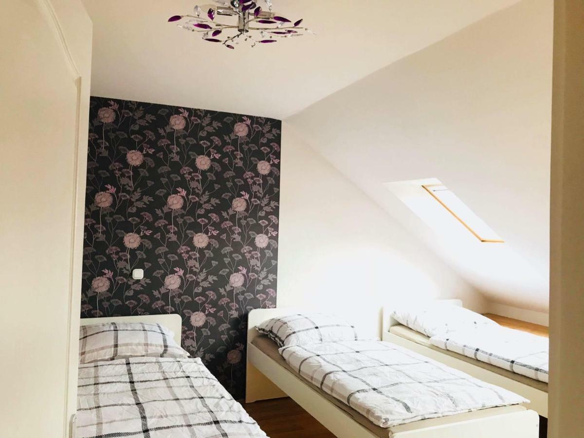 Centroom Apartment Budapest Luaran gambar